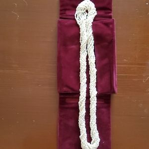 10 stands of freshwater pearls